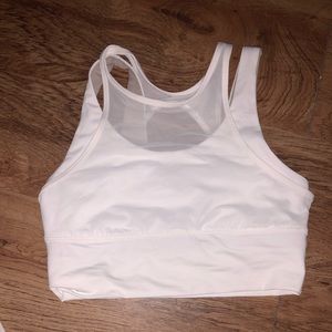 Lululemon White Sports Bra(NEVER WORN)